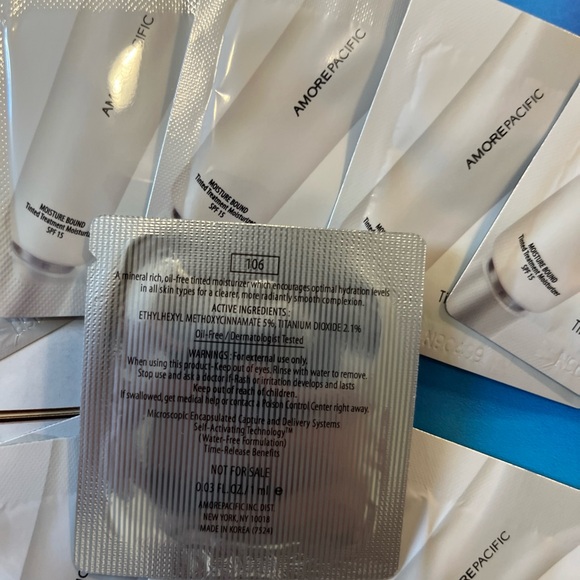 10x Amore Pacific Moisture Bound Tinted Moisturizer SPF 15 Shade 106=10ml New - Picture 3 of 11